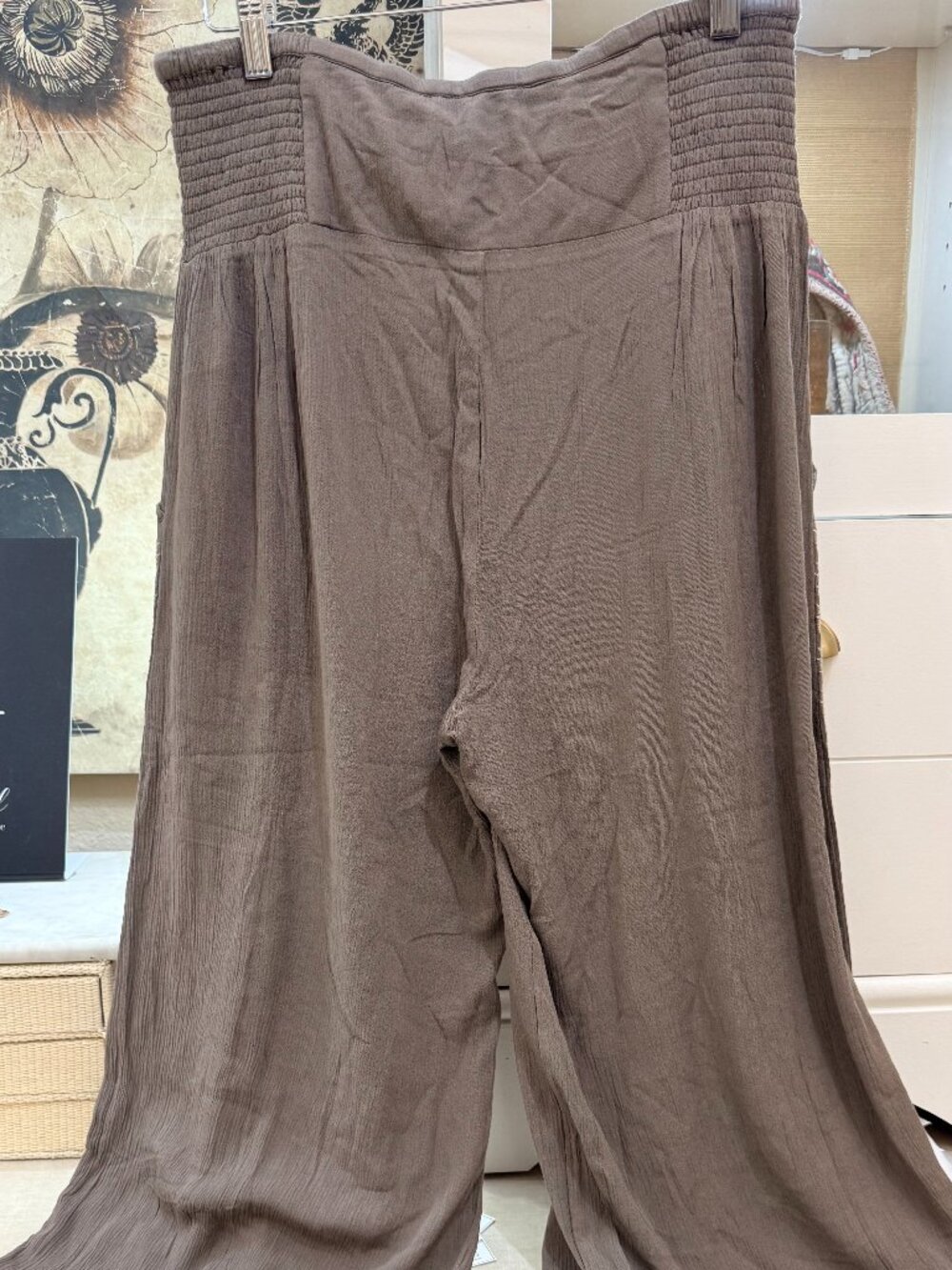 SUNDANCE Embroidered Pants Size M Pull On Wide Leg